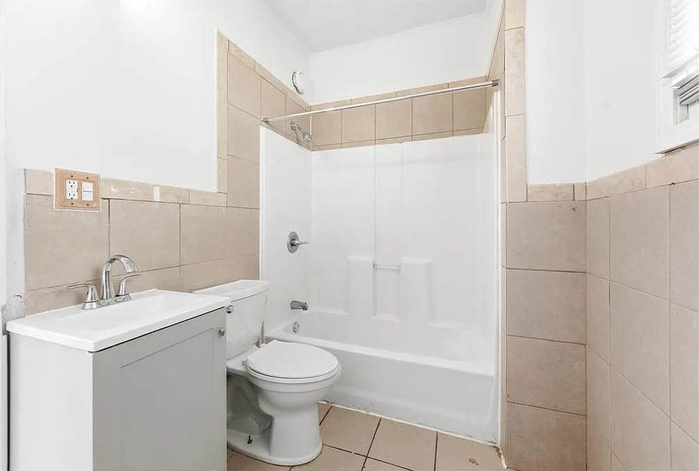 3 bed, 1474 sqft, $2,488 — Photo 3