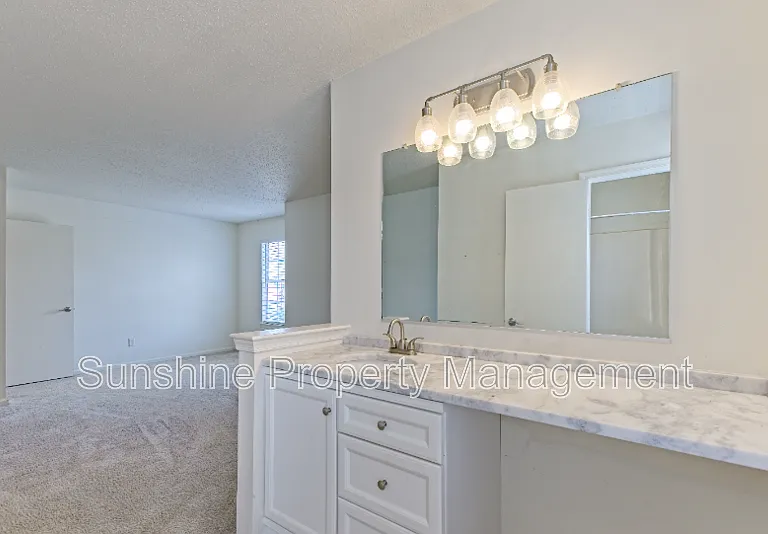 111 Castilian Dr — Photo 7