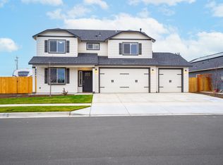 3309 NW 9th Ln, Redmond, OR 97756