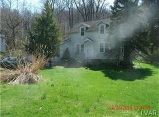 4000 Sherry Hill Rd, Hellertown, PA 18055