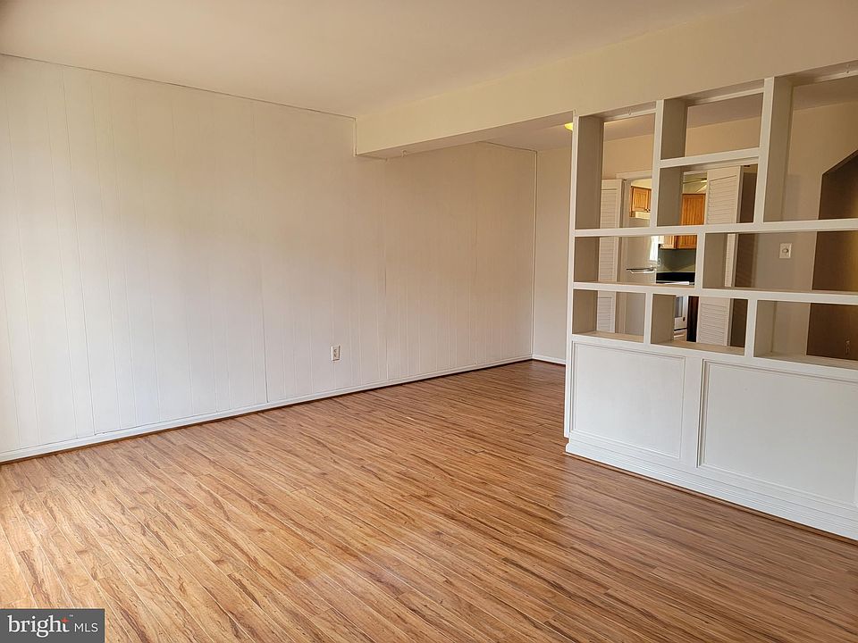 1st image of 1017C Brixton Ct