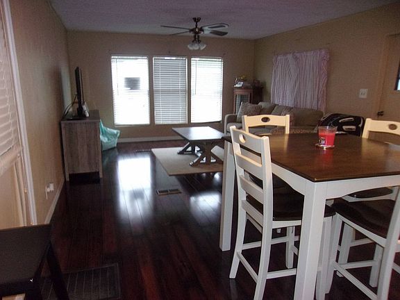5th image of 1335 Fleming Ave #15