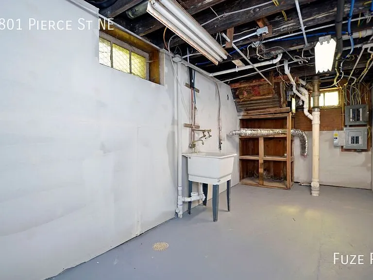 1801 Pierce St NE — Photo 19