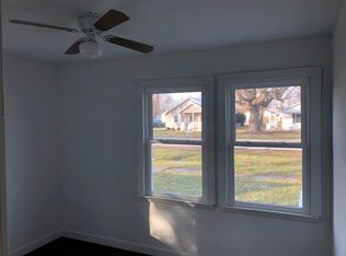 217 W Broadway St, Shelburn, IN