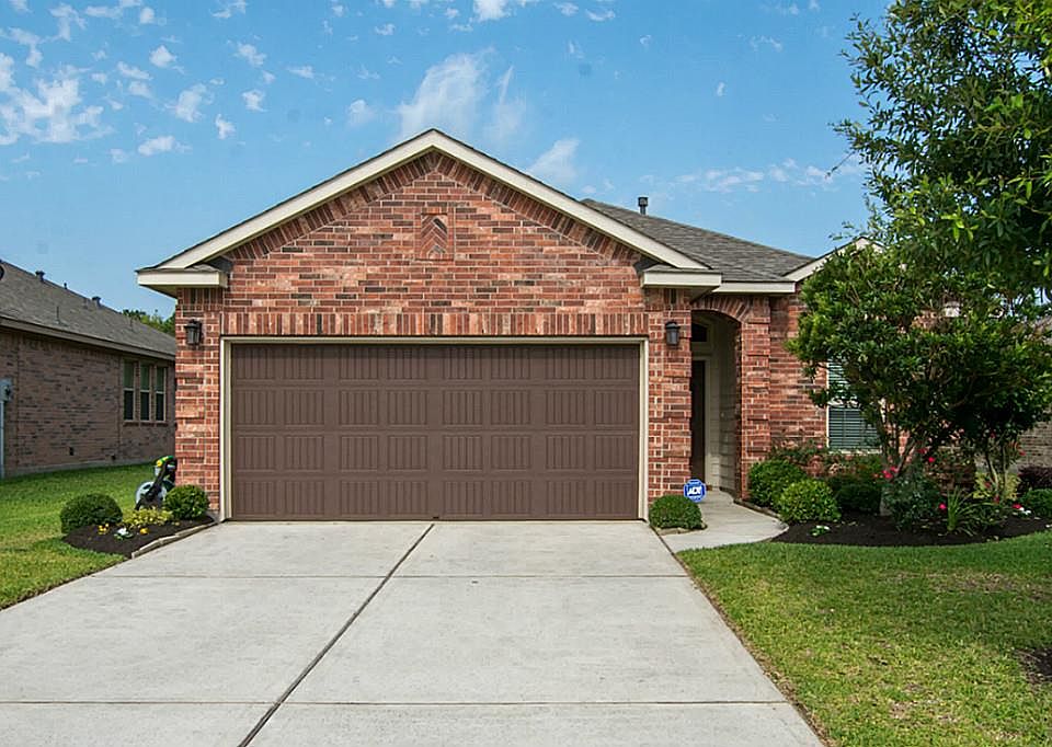 1st image of 22578 Stillwater Valley Ln