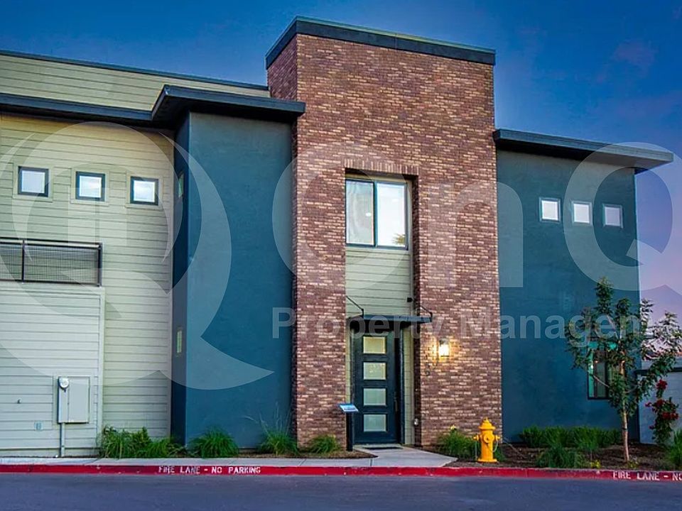 1st image of 164 E Hearne Way