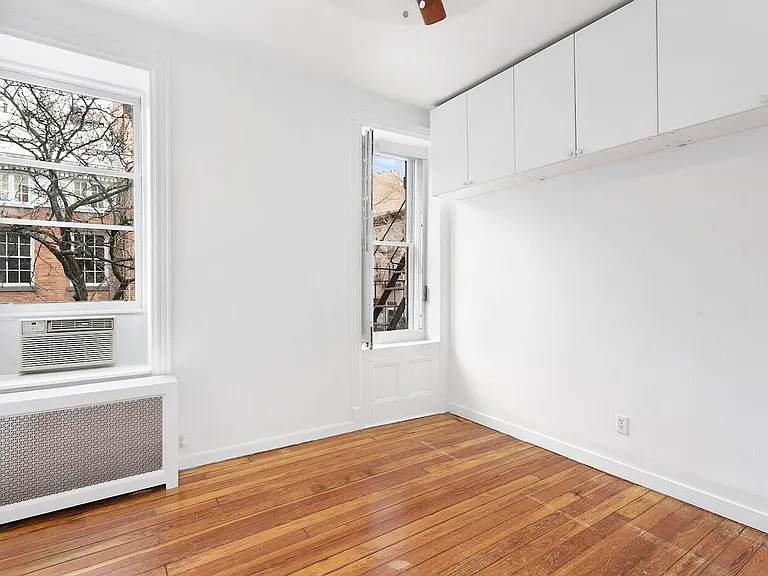 51 Bank St #3 — Photo 1