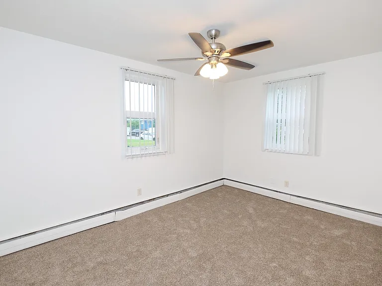 Knollwood Estates — Photo 33