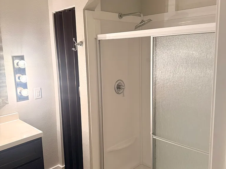 151 N Fountain St #203 — Photo 7