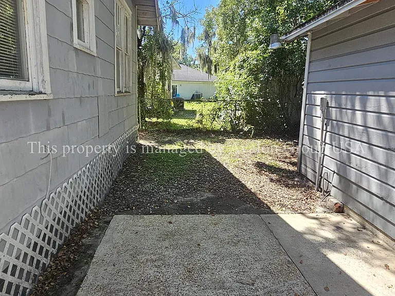 6510 Avalon St — Photo 32