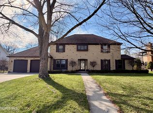 2533 Foxfire Ln, Findlay, OH 45840