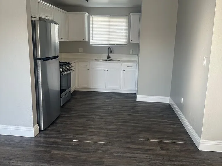 10974 S Main St #1-4 — Photo 3
