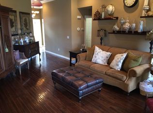 806 Henrietta Pl, Lowell, AR 72745