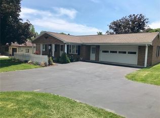 1702 Old Butler Rd, New Castle, PA 16101