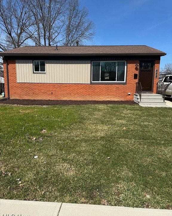 1st image of 936 Livermore Ln