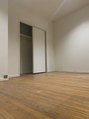 Rented by Bond New York | media 9