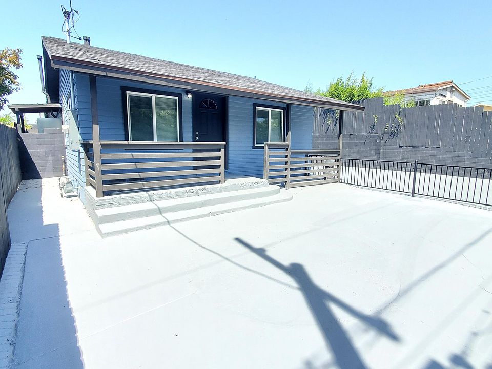 1st image of 220 36th St #1-4