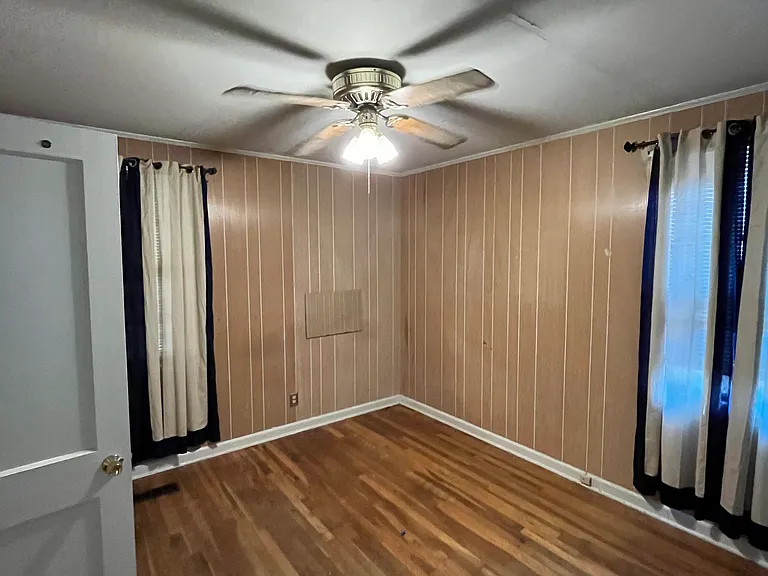 326 N Center Dr — Photo 6