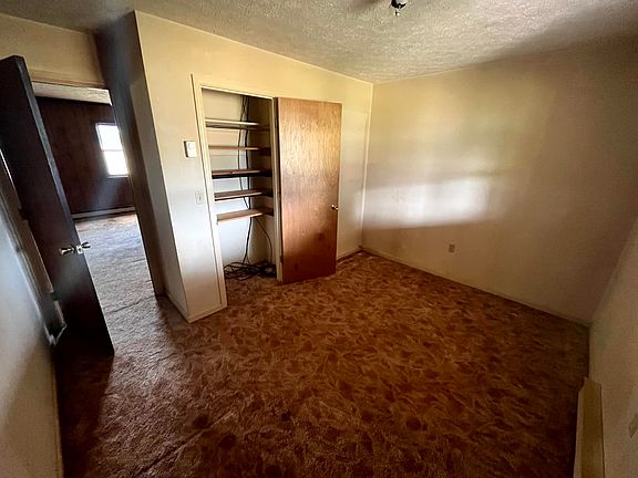5th image of 80 Featherstone Dr