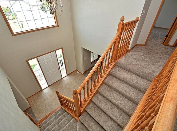 3rd image of 6553 Glen Abbey Dr