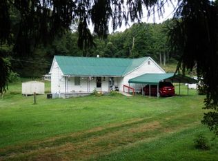 199 Frank Minton Dr, Pennington Gap, VA 24277