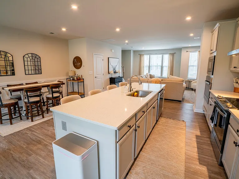 416 Lahinch Dr — Photo 6