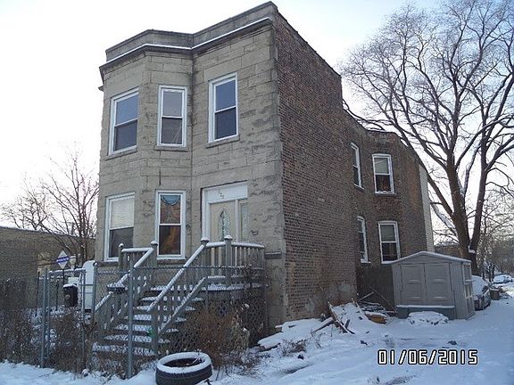 2nd image of 828 N Christiana Ave