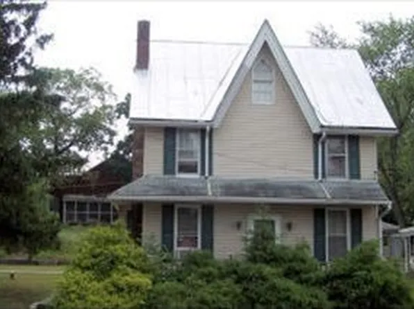 604 Freeport Rd, Lebanon, PA 17046