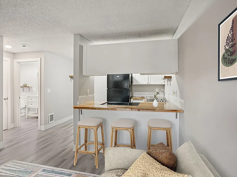 Bagley Estates- HOME SWEET HOME- UP TO 4 WEEKS FREE! — Photo 9