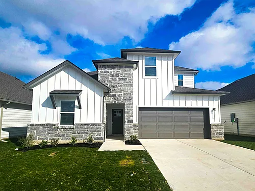 The Residences at Fresh Meadows Photo 1