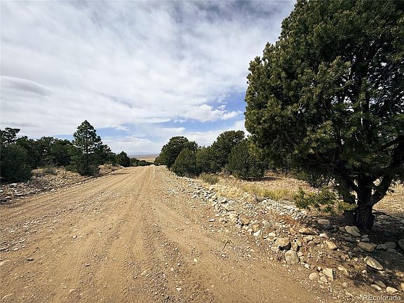 4th image of 76 Mill Run Road