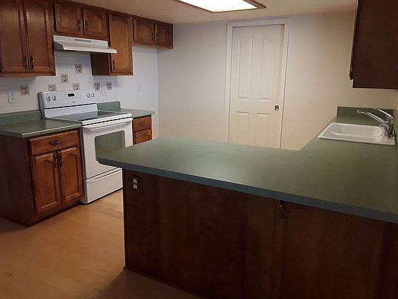Kitchen bar