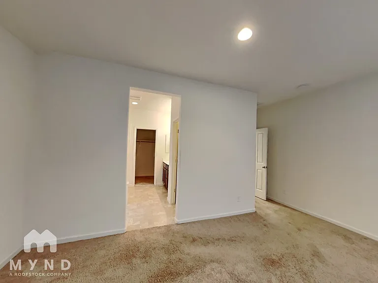 14320 Loyola Dr — Photo 11