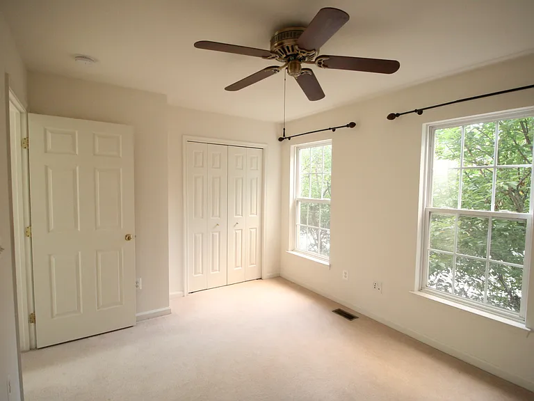 44501 Potter Ter — Photo 19