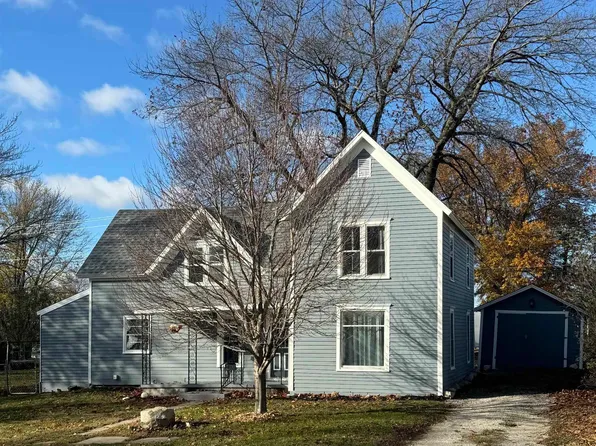 606 S Pine St, Creston, IA 50801
