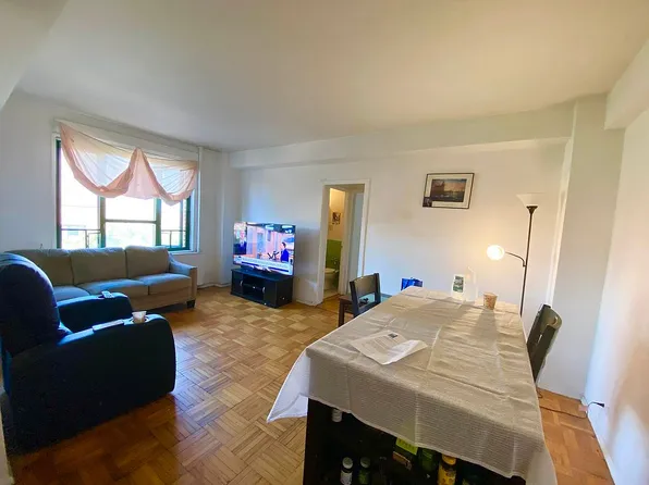 34 Metropolitan Oval APT 8C, Bronx, NY 10462