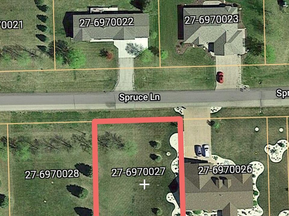 1st image of Spruce Ln