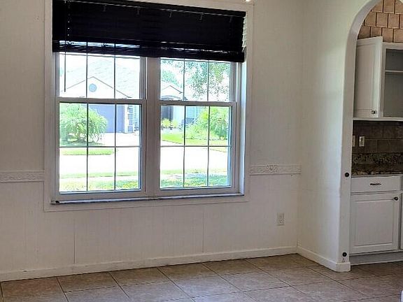 3rd image of 101 McGill Cir