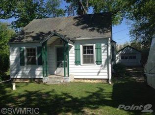 1436 E Downing Ave, Benton Harbor, MI 49022