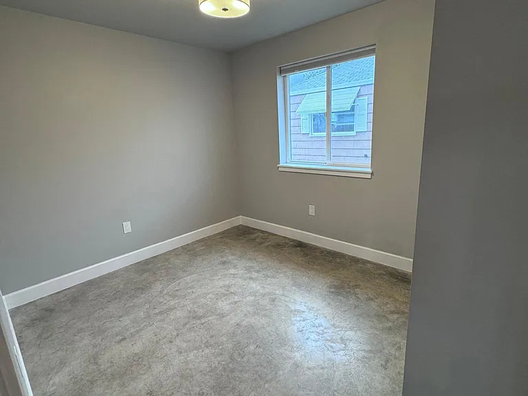 407 Long Ave — Photo 13