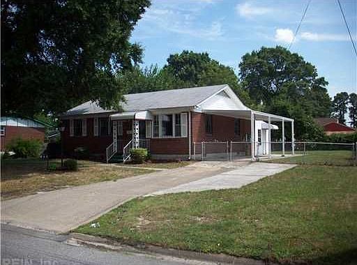 1st image of 911 Ellington Sq