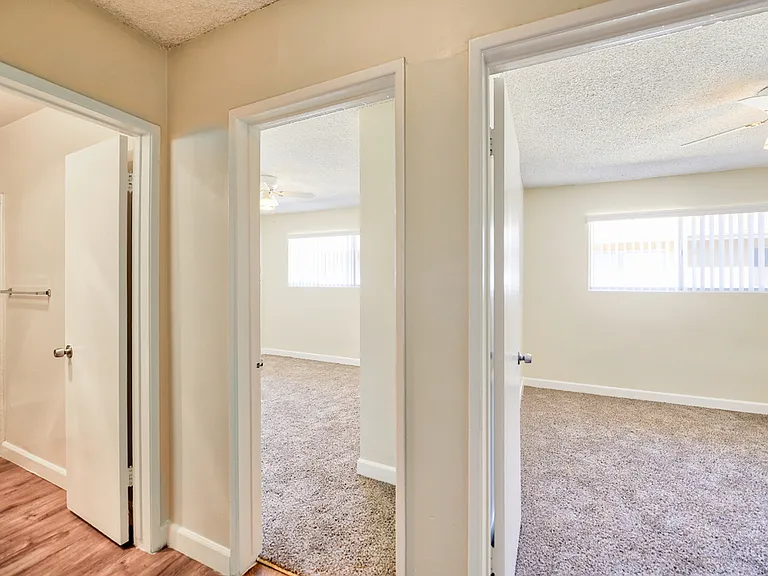Gardenview Apartments — Photo 25