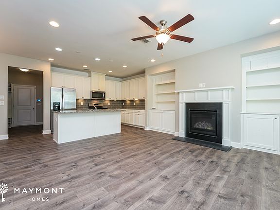 5th image of 769 Belrose Dr