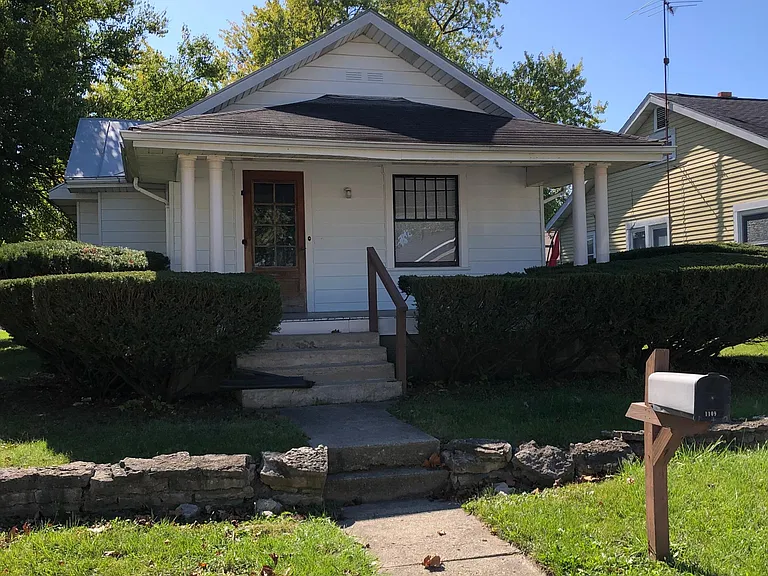 1109 W Rex St — Photo 25