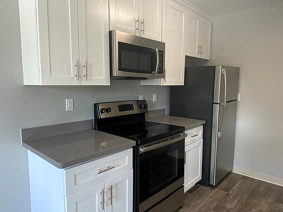 2nd image of 639 Caliente Dr #665-74