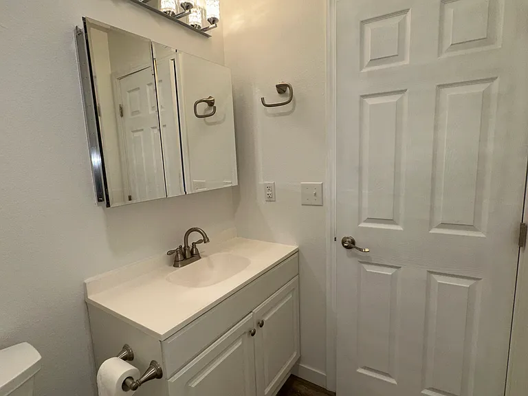 W Tweed Ct — Photo 5