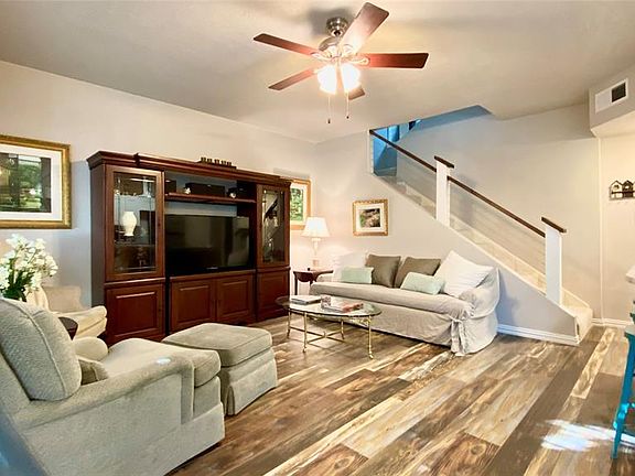 2nd image of 1300 Augusta Dr APT 20