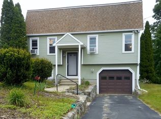 2 Poe Rd, Billerica, MA 01821