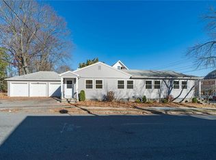 886 Hope St, Providence, RI 02906