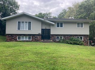 3205 N Taylor Ave, Decatur, IL 62526